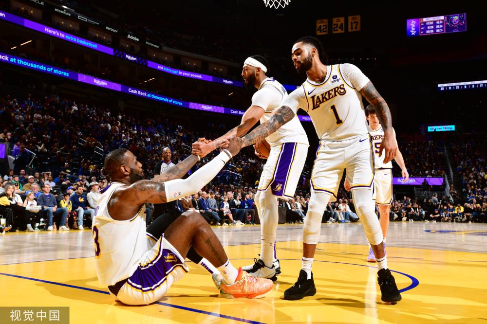 情感联系使 情感联系使