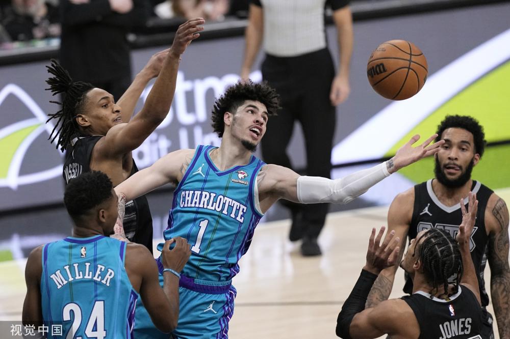 禀的年轻人 禀的年轻人